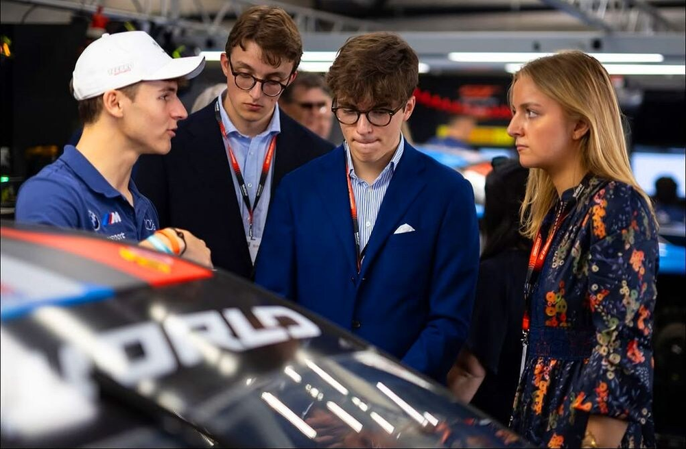 El hijo del príncipe de Bélgica comienza su carrera en el automovilismo.