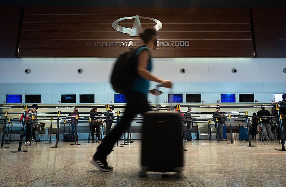 De a poco Mendoza ha ido recuperando su conectividad aérea, dando paso a la llegada de miles de turistas extranjeros. Foto: Ignacio Blanco / Los Andes