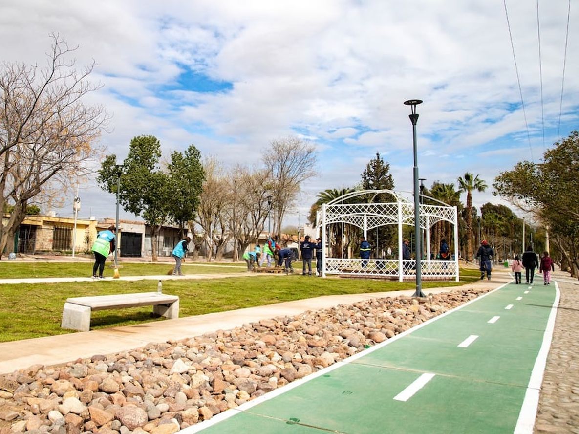 Maipú continúa trabajando en su plan de obras y mantenimiento de espacios verdes