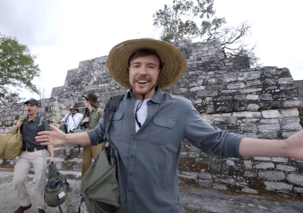 MrBeast, ha desatado una nueva polémica, esta vez en México, tras publicar un video explorando algunas de las zonas arqueológicas más emblemáticas del país, incluyendo Chichén Itzá, Calakmul y Balamcanché.