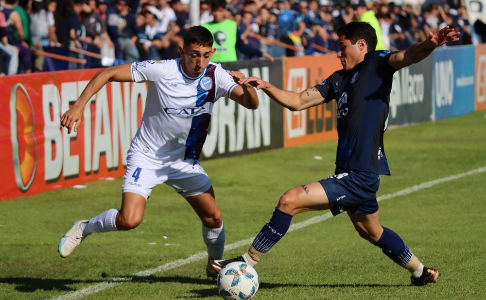 Independiente Rivadavia y Godoy Cruz se verán las caras por la Liga Profesional