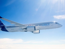 &nbsp;La aerolínea low cost rompe con la tradición técnica de operar con un solo fabricante e integra aviones Airbus y Boeing en su flota, apostando por la máxima eficiencia en costos y alcance.