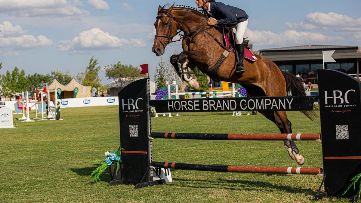 En Luján de Cuyo se disputa un concurso Internacional de Saltos Ecuestres