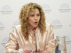 Lourdes Arrieta cambió de espacio político y se sumó al partido Transformación.