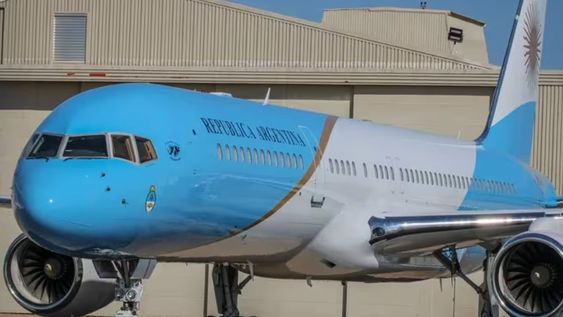 Desde el Gobierno manifestaron que la intención es, eventualmente, vender la flota y con ese dinero adquirir “algo más chico y nuevo, que también va a seguir estando” bajo el control de la secretaría general de la Presidencia. Foto: Gentileza