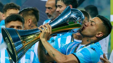 El volante de Racing se rompió los ligamentos y estará fuera de las canchas cerca de 8 meses / Prensa Racing.