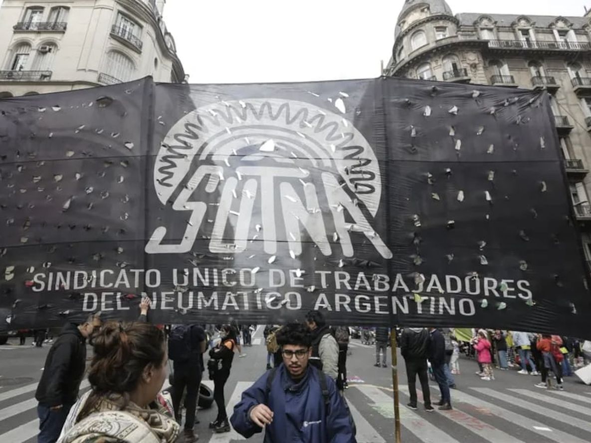 El Sindicato Único de Trabajadores del Neumático Argentino (Sutna) consiguió el 127% de aumento salarial. Foto: Gentileza