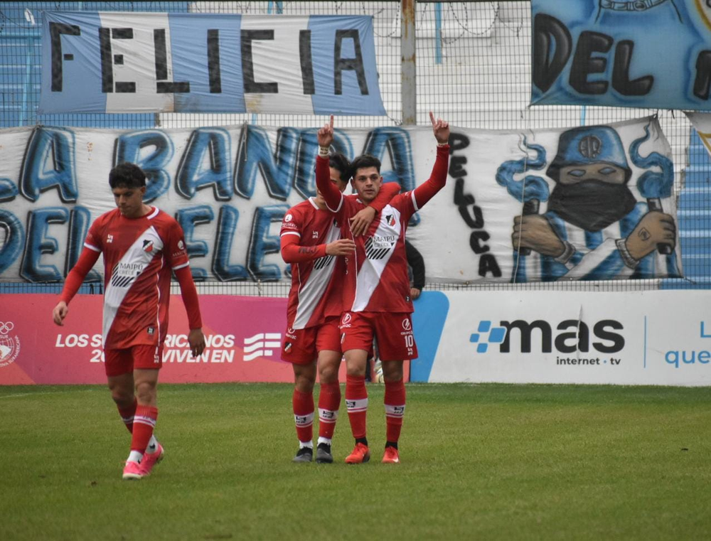 Tomás Silva autor de los dos goles del Cruzado, además la gran figura del partido. 