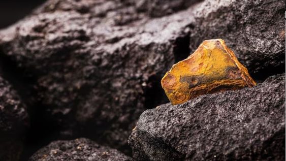 El uranio en el campo de la energía nuclear, es el combustible para los reactores que generan calor produciendo el 17% de la electricidad mundial. / Imagen ilustrativa.