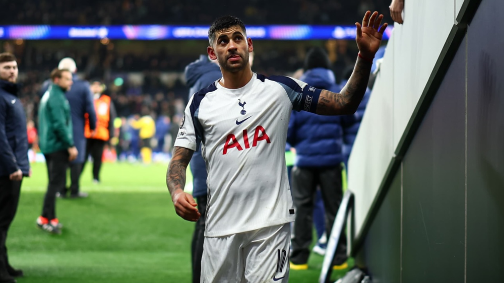 Cuti Romero disparó contra la dirigencia del Tottenham.