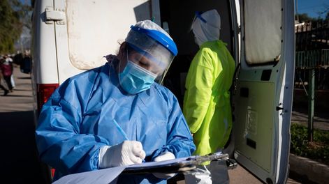 Los Andes | La red de laboratorios provincial realizó un total de 1.012 determinaciones. En operativos en barrios se detectaron 174 pacientes positivos y 202 en investigación.