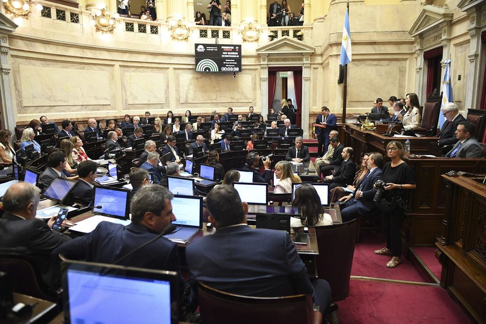 Debate en el Senado por la reforma laboral
