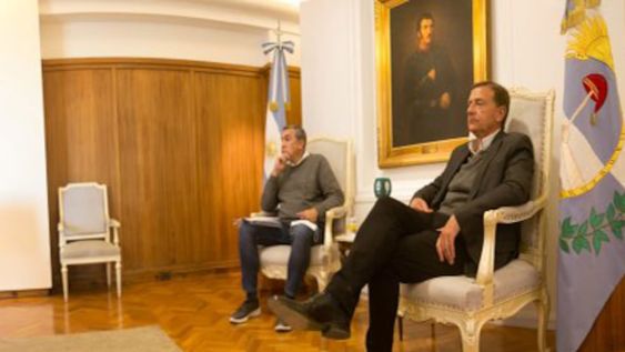 Suárez y Vaquié. Durante la reunión, el gobernador y el ministro de Economía escucharon las propuestas y se comprometieron a darles seguimiento.