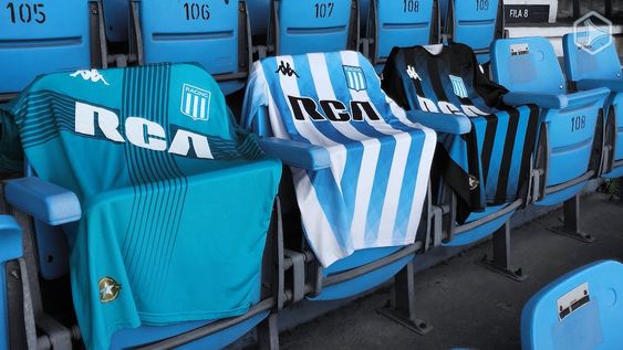 Un juez en su falló utilizó términos como: Ra sin club, Riber Plate o Indesingente. Insólito. / Gentileza.