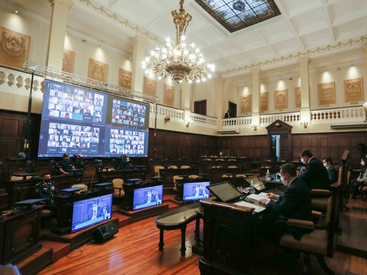 Creemos innecesaria la reforma, impropia, erróneamente motivada y con graves riesgos institucionales. Dejemos nuestra Constitución en Paz / Gentileza