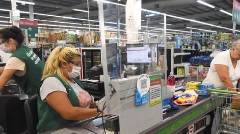 Los Andes | Empleados de comercio: si se suma el presentimo, el salario básico alcanzará el piso de $286.000