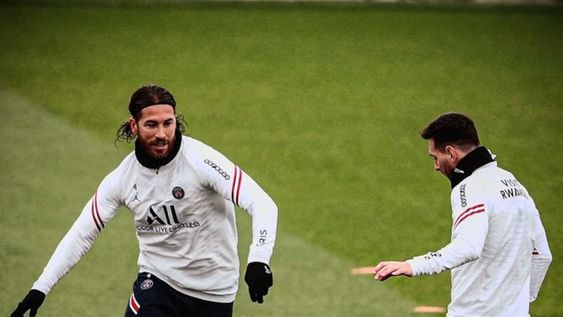 El ex Real Madrid y el ex Barcelona, podrían jugar juntos mañana frente al Nantes, por la fecha 14 de La Ligue1.