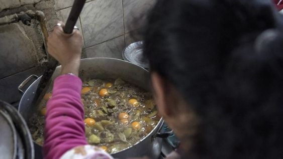 Pobreza multidimensional: los más afectados son los hogares con niños y adolescentes, de los cuales, entre 4 y 5 de cada 10 están afectados en el país.