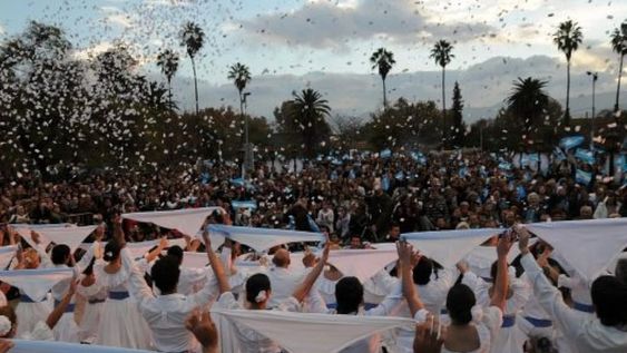 Ciudad celebrará el 25 de mayo con la cueca y el gato cuyano más convocantes del país