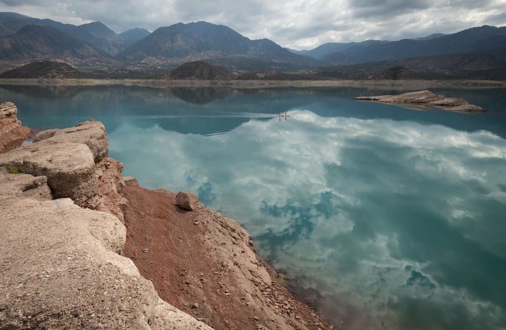 Crisis Hídrica. Por la sequía, la falta de nevadas y lluvia el Dique Potrerillos en la provincia de Mendoza se encuentra al 60% de su capacidad máximaFoto: Ignacio Blanco / Los Andes