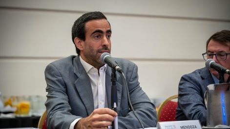 El ministro de Hacienda y Finanzas, Víctor Fayad. Archivo