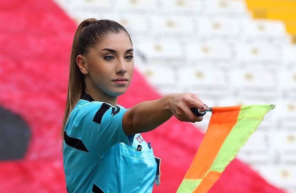 Elif Karaarslan, la árbitra que suspendieron por la filtración de un supuesto video