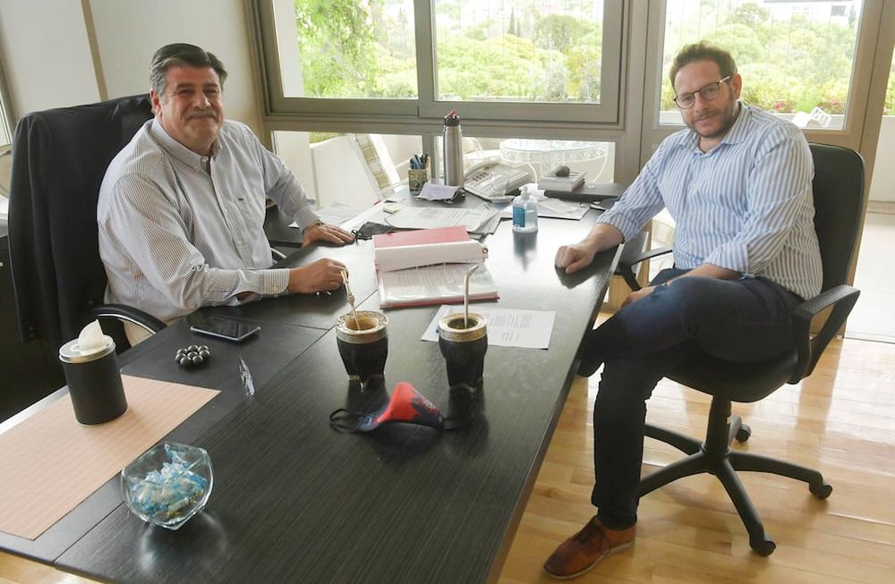 Abed e Ilardo en la Vicegobernación. Se sacan chispas en las sesiones pero fuera de los debates tienen mucho en común. Foto: Orlando Pelichotti / Los Andes