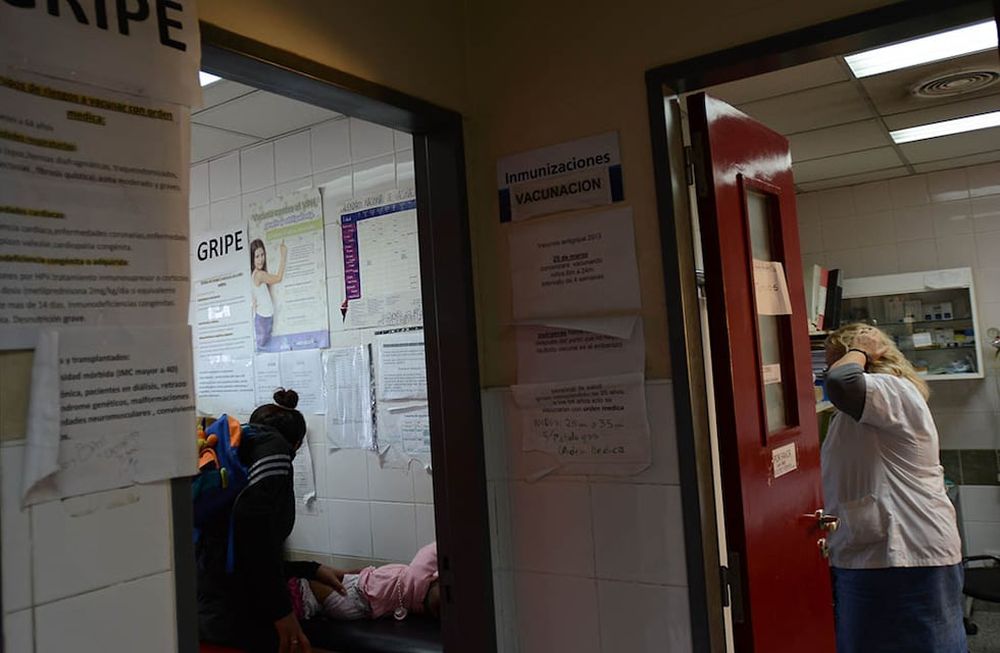 Mendoza no está recibiendo los fondos para medicamentos que envía la Nación.  Centro de Salud N° 18 de Las Heras. Foto: Claudio Gutiérrez / Los Andes