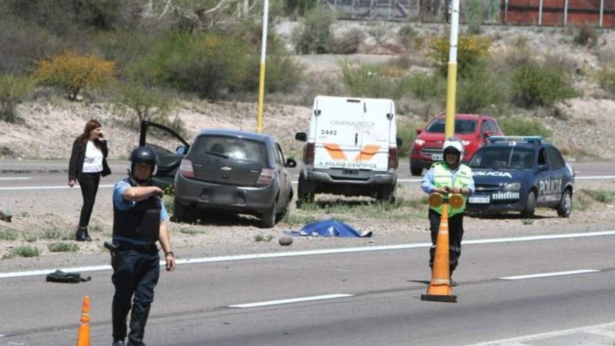 Una mujer murió atropellada en el Acceso Sur cuando intentaba cruzar a pie