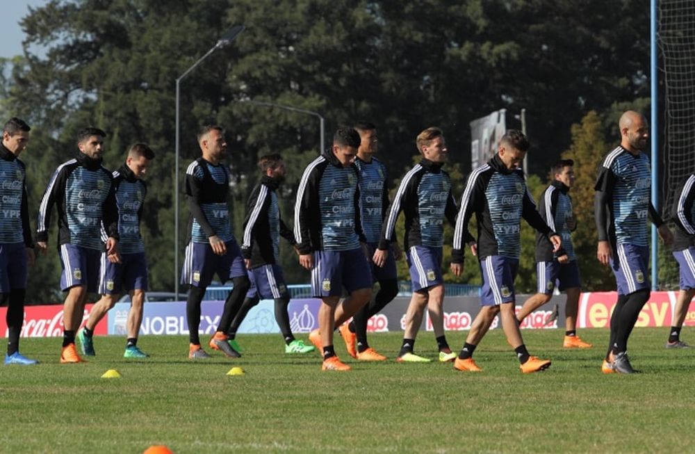 Ensayo de Argentina con equipo completo