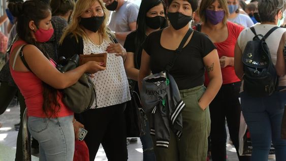 Cada provincia elige si se adhiere a las medidas correspondientes que pidió el gobierno nacional para frenar los contagios de Covid-19. Orlando Pelichotti / Los Andes