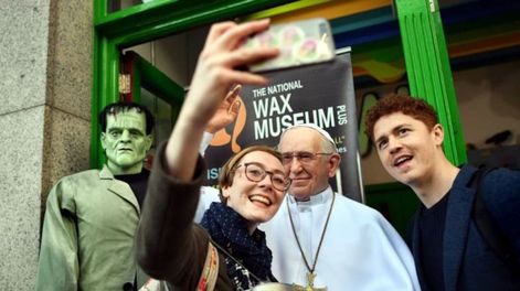 Irlanda, menos conservadora, recibe a un Papa tras 39 años