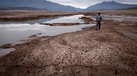 Los Andes | Sin agua. La sequía que afecta a Mendoza, hace necesario que se acelere la definición de un plan de obras.Foto: Ignacio Blanco / Los Andes