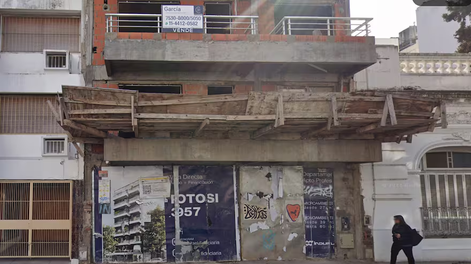 Detuvieron a cinco empresarios por estafa inmobiliaria.