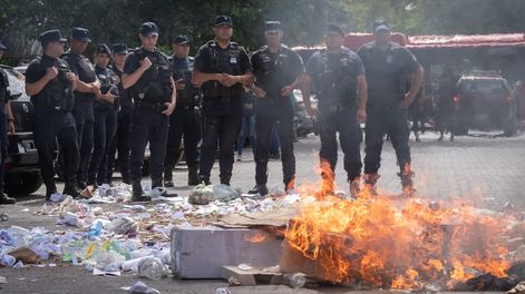 Los Andes | El intendente de Las Heras, Francisco Lo Presti, decidió aplicar en el comienzo del año un recorte de 600 municipales a quienes no se les renovó el contrato, que había vencido el pasado 31 de diciembreFoto: Ignacio Blanco / Los Andes