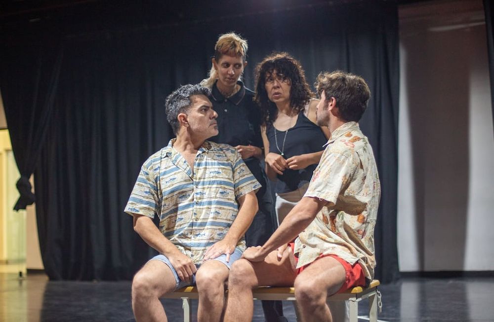 “Por fin la noche” va resonando en las tablas del teatro Quintanilla