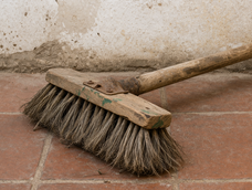 que hacer con el escobillon que ibas a tirar: 2 ideas utiles y lindas para ordenar tu casa que hacer con el escobillon que ibas a tirar: 2 ideas utiles y lindas para ordenar tu casa