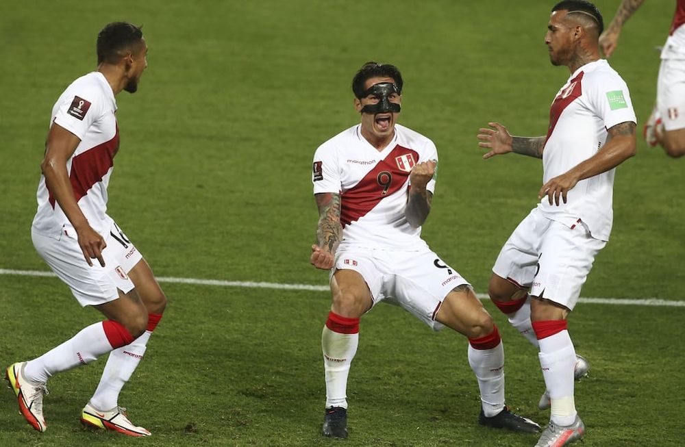 Perú 3- Bolivia 0. Gianluca Lapadula abrió el marcador.