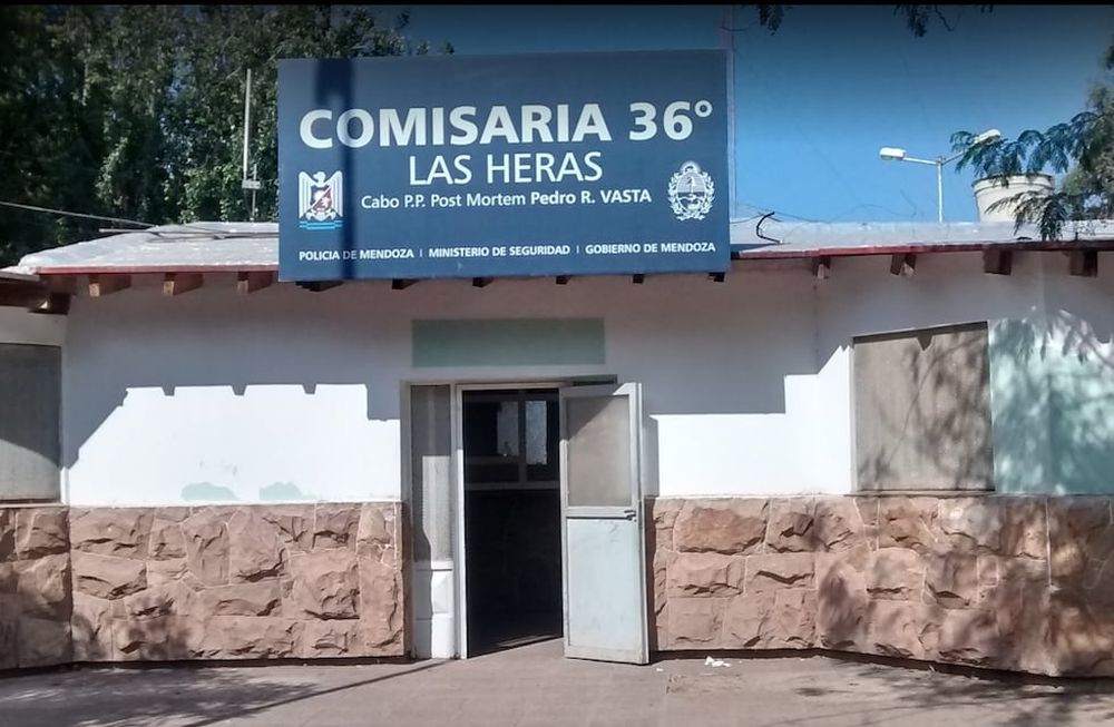 El robo se produjo muy cerda de la Comisaría 36.