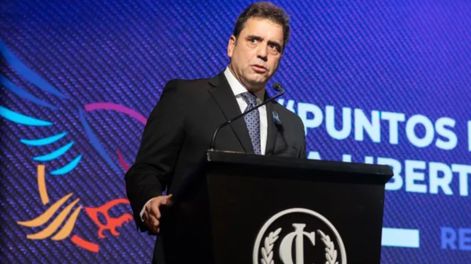 El ministro del Interior, Lisandro Catalán.