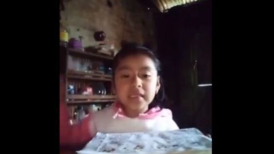 Esta pequeña les da lecciones a los padres