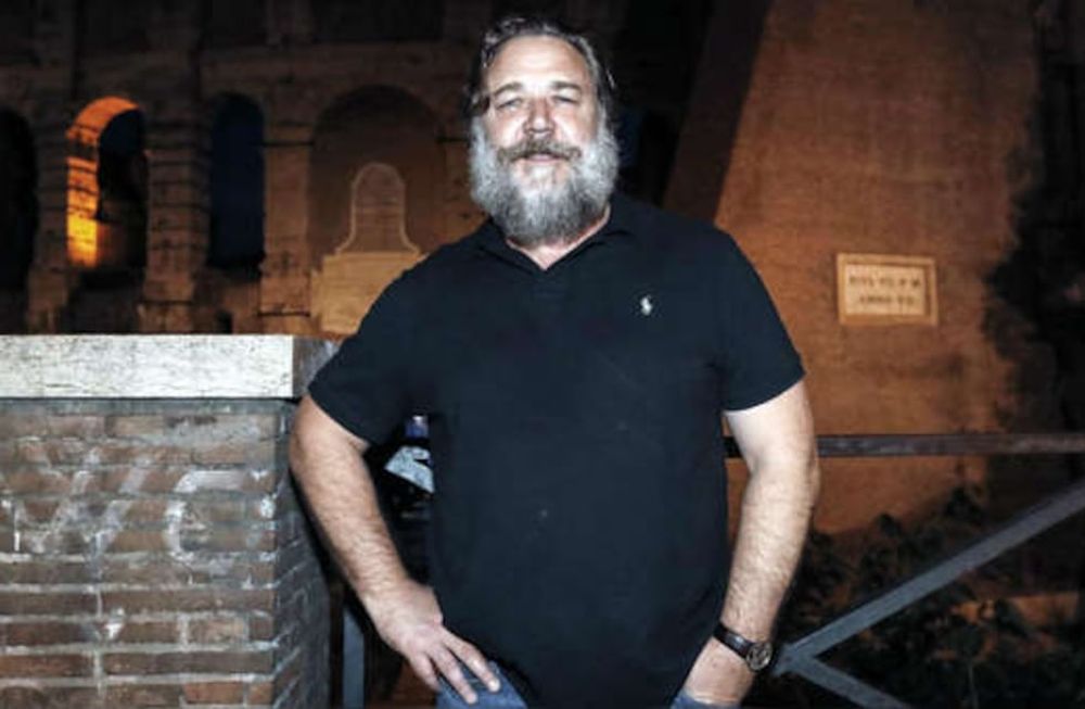 Russell Crowe ganó un Globo de Oro, pero se quedó en Australia para proteger a su familia