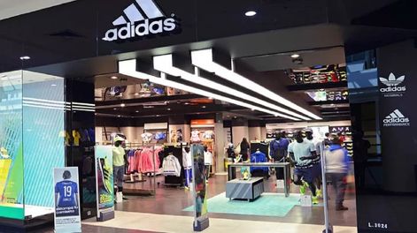 Cuánto salen las zapatillas Adidas en Chile