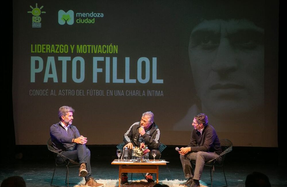 El Pato Fillol compartió una inolvidable charla con el intendente e hinchas en la Ciudad