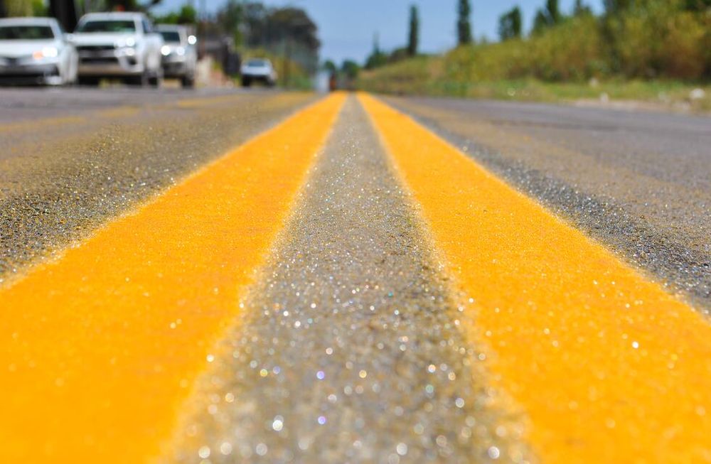 Demarcación y nuevos pavimentos en ejes esenciales de la zona Este