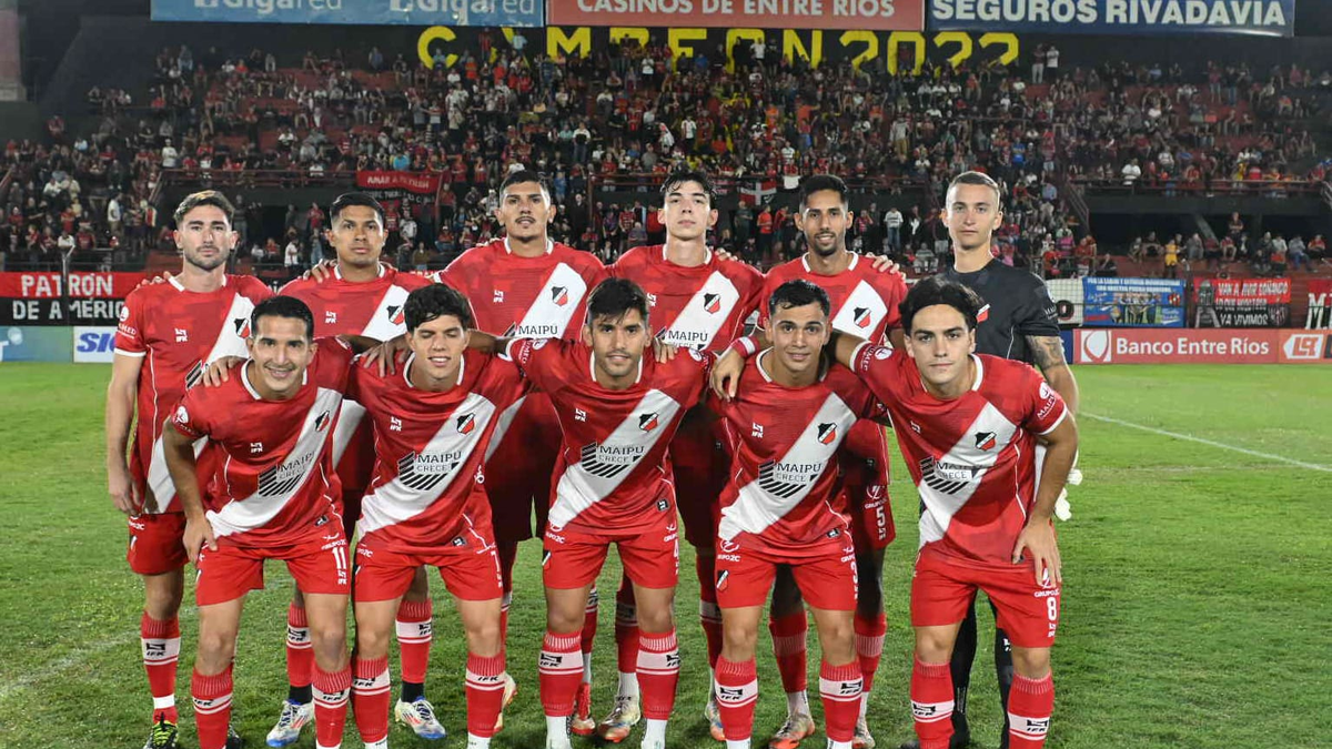 Deportivo Maipú y un duelo clave ante Almagro: hora, TV, formaciones