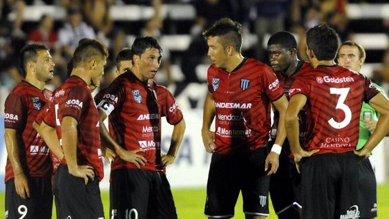 Un Decano de pocas pulgas
