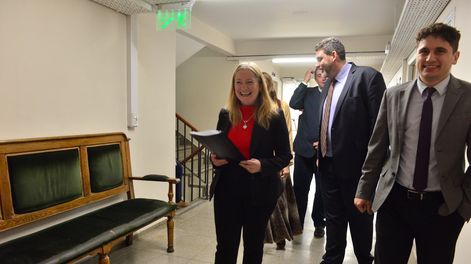 Hebe Casado, vicegobernadora de la provincia, se mostró feliz en la presentación de la segunda etapa de la ley Hojarasca. La acompañó el senador radical Martín Kerchner, entre otros.