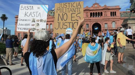 Los Andes | En el país si triunfa la impunidad que se está buscando por todos los medios y los privilegios se imponen como derechos de la elite, quedará conformada definitivamente una casta que podrá llevarse puesta a la República.