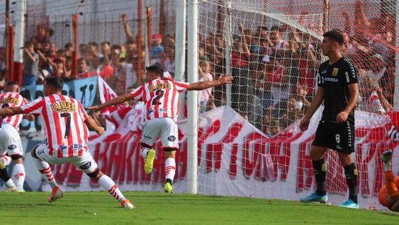 Barracas está en la final del Reducido por el segundo ascenso a la Liga Profesional. (@barracascentral)